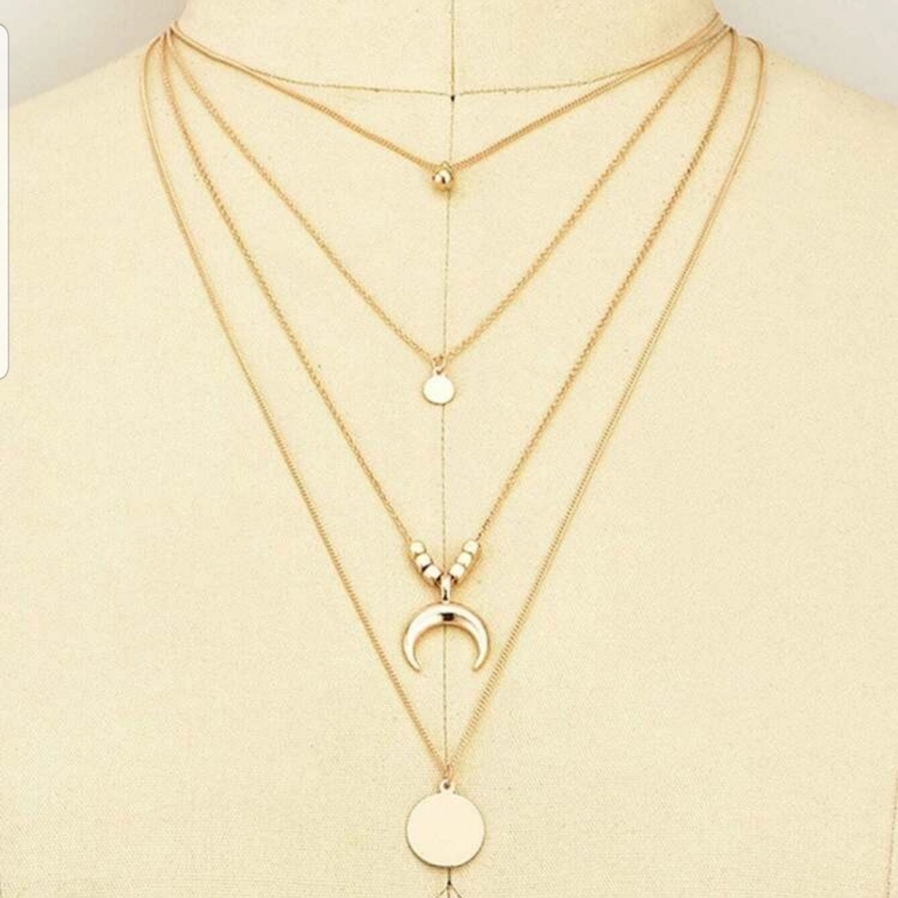 XFrancaxx Layered Pendant Necklace - Picture 4 of 4